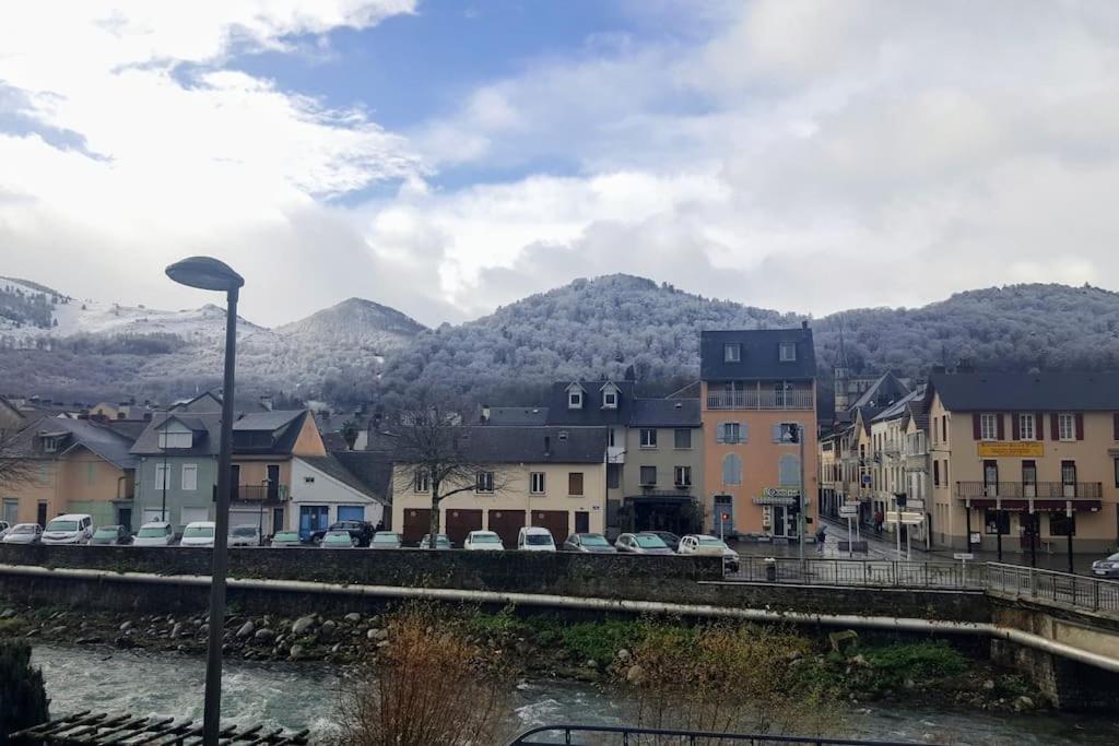 Appartement Plein Sud Au Rdc Avec Terrasse Et Parking Bagnères-de-Bigorre Exterior foto